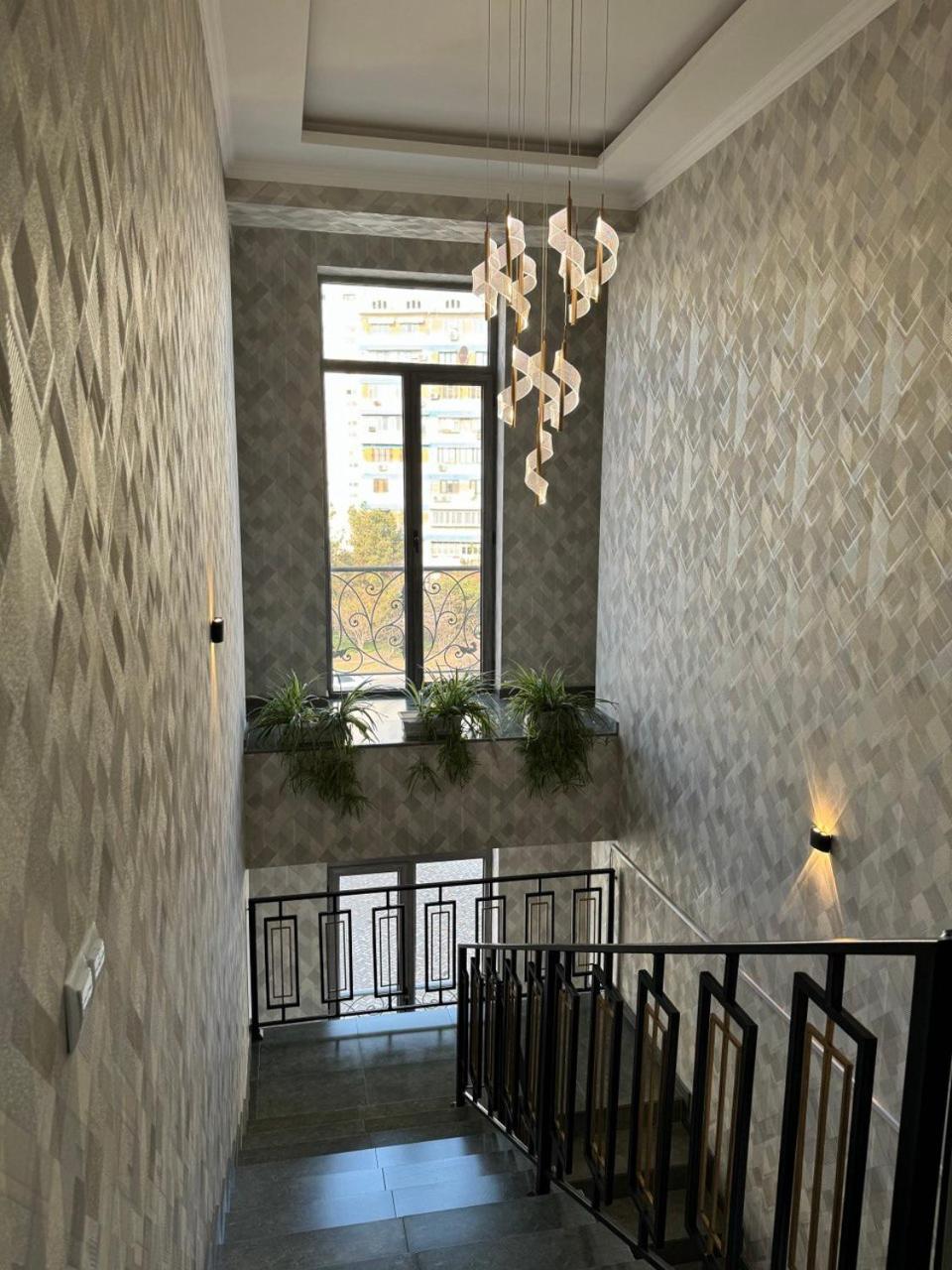 Resident Hotel Tashkent Esterno foto