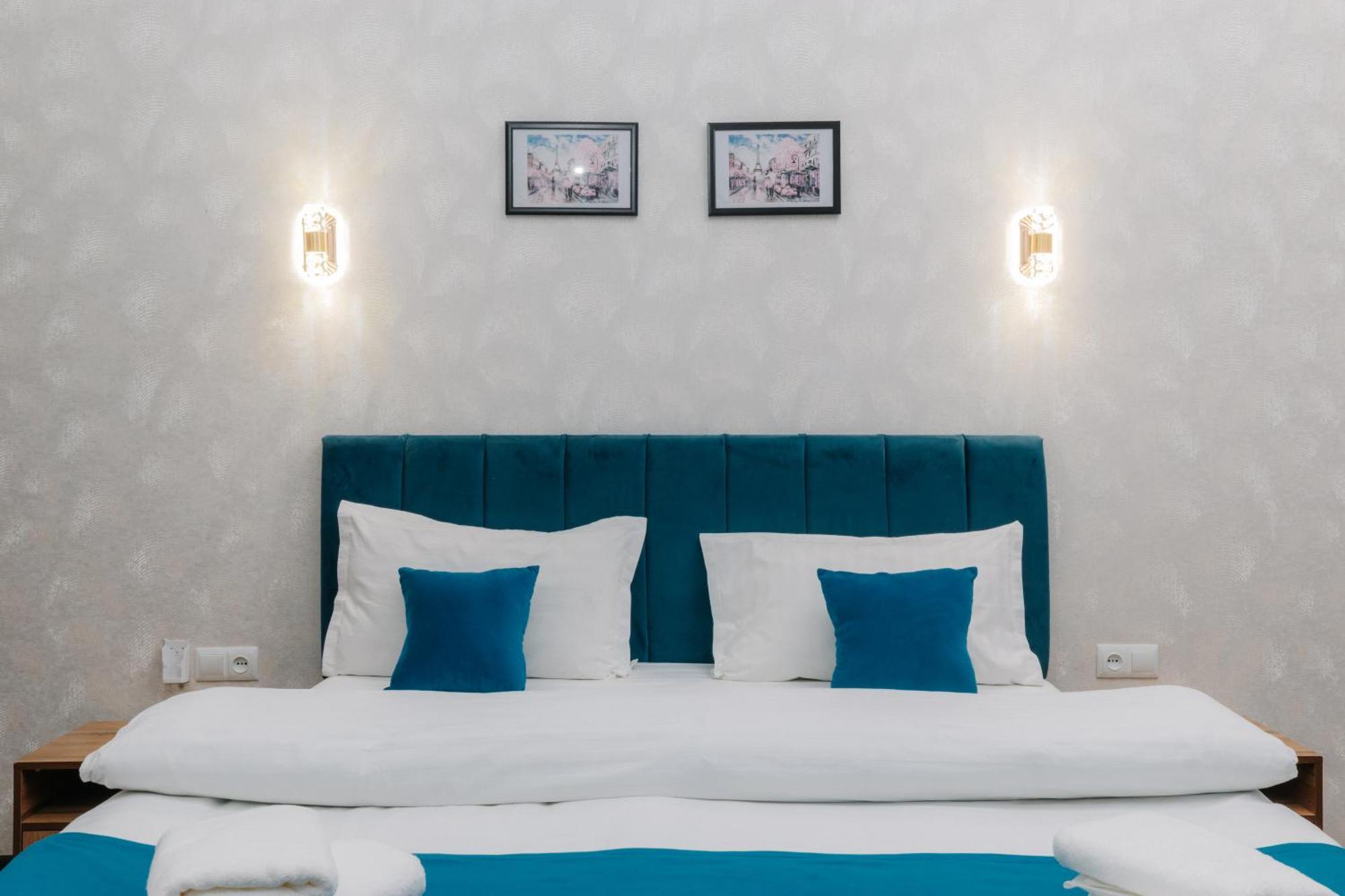 Resident Hotel Tashkent Esterno foto