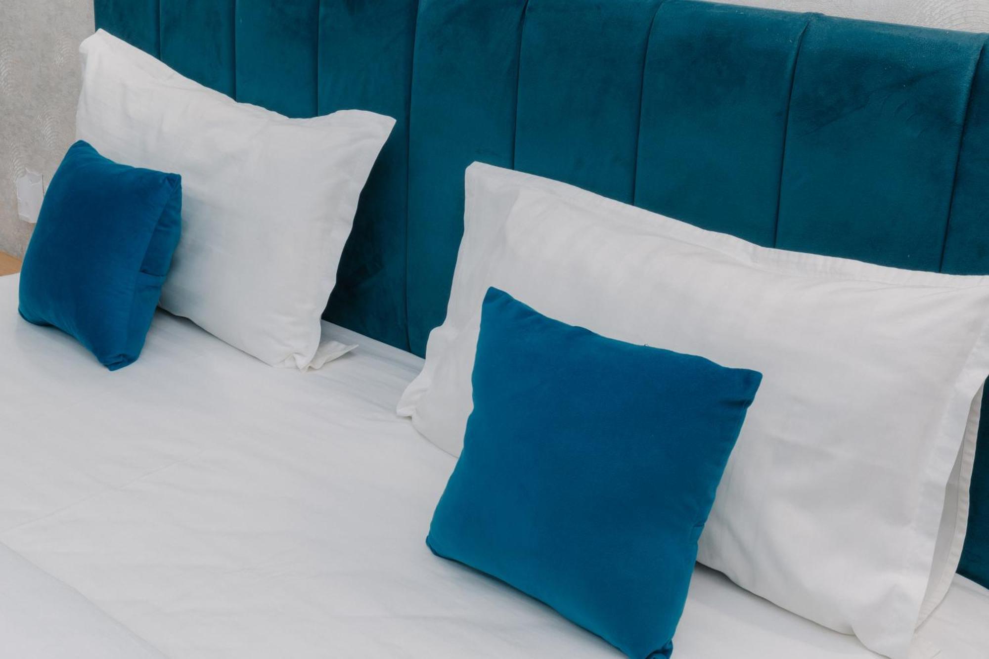 Resident Hotel Tashkent Esterno foto