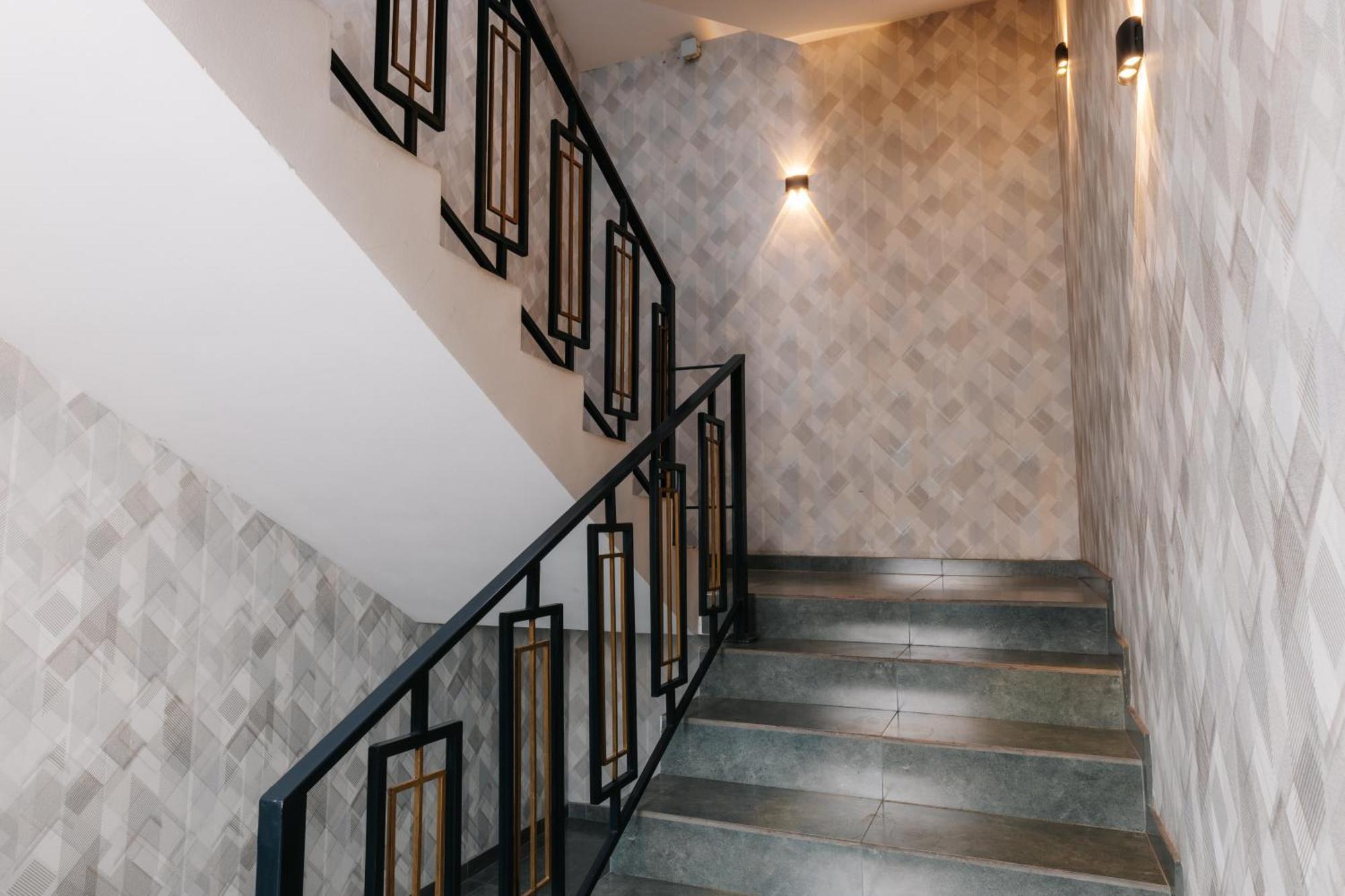 Resident Hotel Tashkent Esterno foto